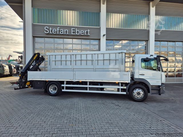 Speciální nákladní automobil MERCEDES-BENZ Atego 1324 L Glaswand Heckkran PK10002 SH Funk