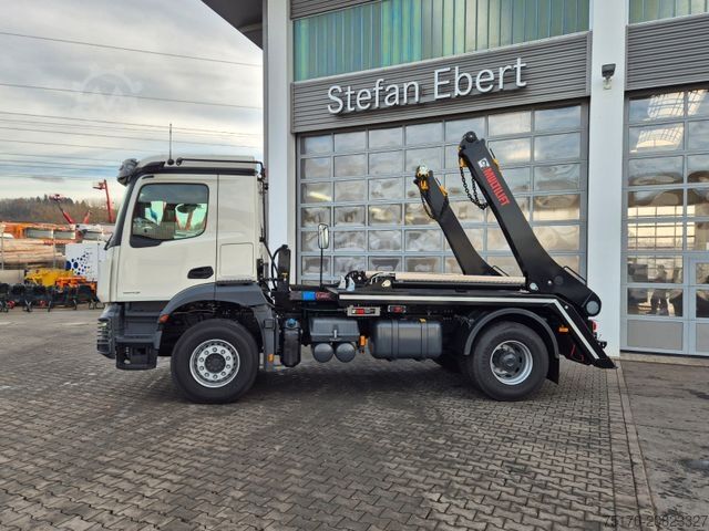 Sklápěcí nákladní automobil MERCEDES-BENZ Arocs 1843 K 4x2 HIAB FTR12 Funk AHK