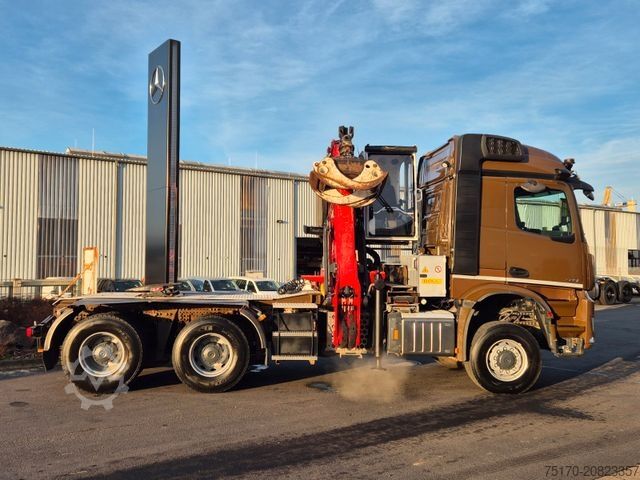 Τυπική μονάδα τράκτορα MERCEDES-BENZ Arocs 3351 LS 6x6 Palfinger S260Z96 Y Crane