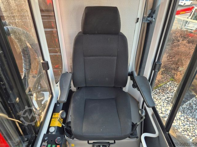 Τυπική μονάδα τράκτορα MERCEDES-BENZ Arocs 3351 LS 6x6 Palfinger S260Z96 Y Crane