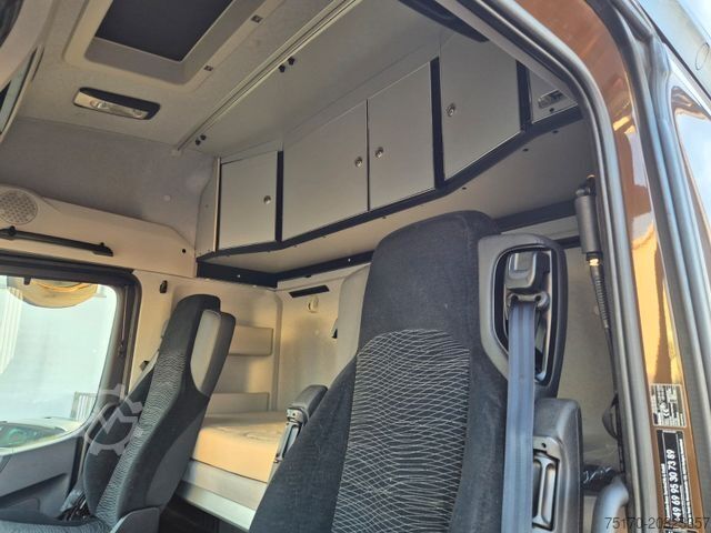 Τυπική μονάδα τράκτορα MERCEDES-BENZ Arocs 3351 LS 6x6 Palfinger S260Z96 Y Crane