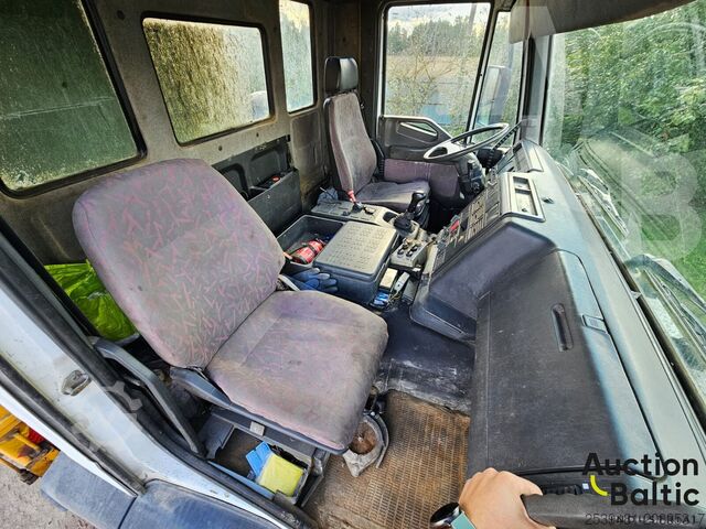 Concrete pump IVECO Magirus