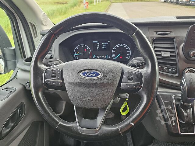 Stationvogn med højt tag FORD TRANSIT 2.0 L2H2 Automaat Euro6!