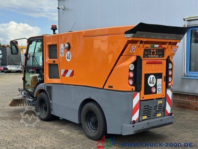 Kehrmaschine Dulevo DULEVO 2000 3 Besen- 4x4Allrad- 4 Radlenkung