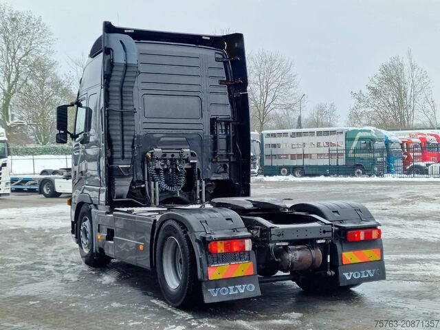 Standaard-SZM Volvo FH 13.460 Globetrotter XL 4x2 - I shift - 2x ta...