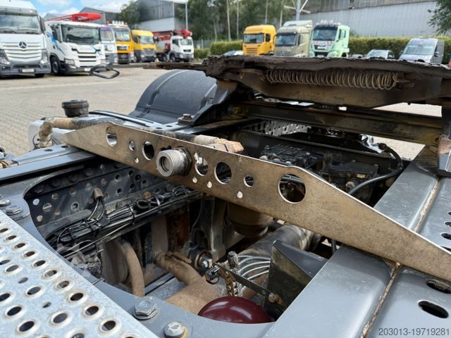 Standardowy ciągnik siodłowy MERCEDES-BENZ ACTROS 1846 4x4 HAD Eur 6 Kipphydraulik Retarder
