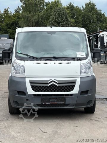 Panelvan CITROEN Jumper Kasten 60 HDI 100 AHK Regale