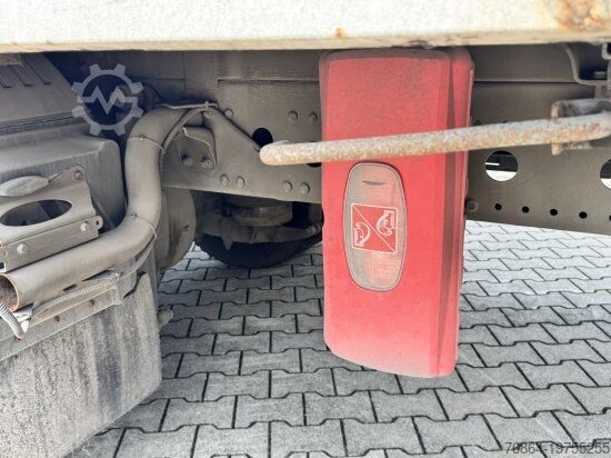 Autocarro con pianale e telone MERCEDES-BENZ ATEGO N2 EURO 6