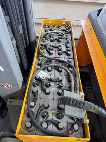 Reach trucklar Jungheinrich ETV 214