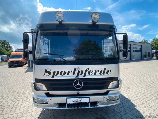 Hayvan taşıyıcı MERCEDES-BENZ Atego 8180 3-4  Pferde  Wohnung