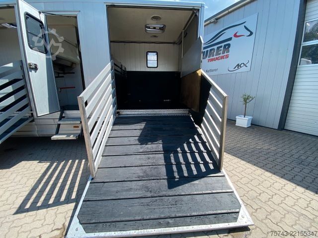 Hayvan taşıyıcı MERCEDES-BENZ Atego 8180 3-4  Pferde  Wohnung