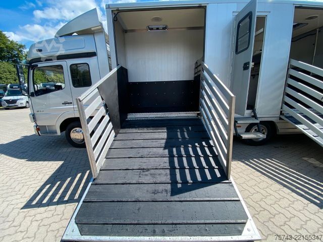 Hayvan taşıyıcı MERCEDES-BENZ Atego 8180 3-4  Pferde  Wohnung