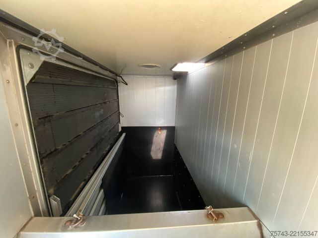 Hayvan taşıyıcı MERCEDES-BENZ Atego 8180 3-4  Pferde  Wohnung