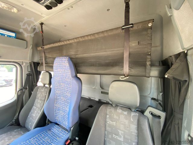 Hayvan taşıyıcı MERCEDES-BENZ Atego 8180 3-4  Pferde  Wohnung