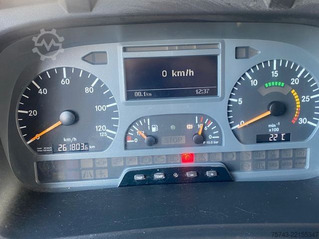 Hayvan taşıyıcı MERCEDES-BENZ Atego 8180 3-4  Pferde  Wohnung