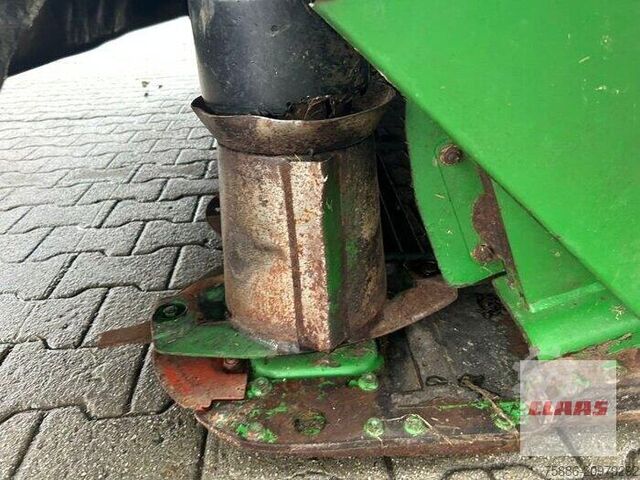 Mașină de cosit John Deere GEBR. JOHN DEERE 331 MÄHWERK
