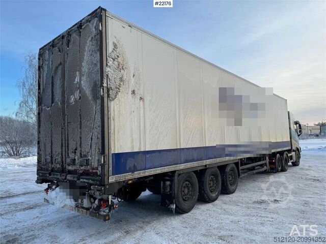 Chladírenská/mrazírenská přeprava Schmitz Cargobull box semi-trailer with Thermo King unit – only 2,97
