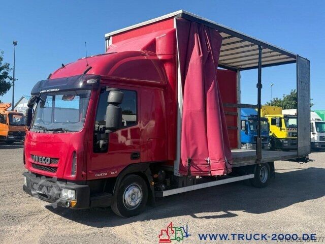 Flaklastbil med kapell Iveco 80E22 Jumbo Schiebeplane L+R Gr. Haus AHK Klima