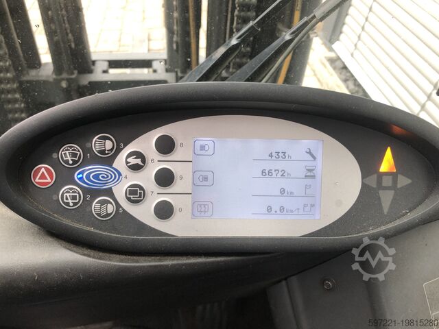 Dieselvorkheftrucks Bobcat D25S-9 Dieselstapler Neugerät, super Finanzierung möglich