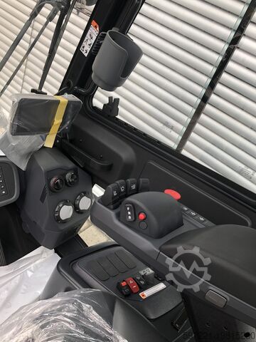 Dieselvorkheftrucks Bobcat D25S-9 Dieselstapler Neugerät, super Finanzierung möglich