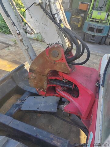 Minibagr Takeuchi TB150S