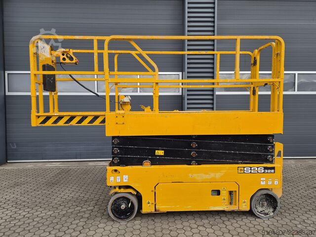 Ollós emelő JCB S2632E, Year 2018, 10.1m Workingheight