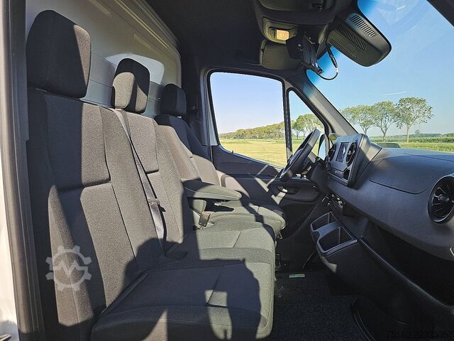 Kyldelastbil MERCEDES-BENZ SPRINTER 516 Koelwagen Automaat!