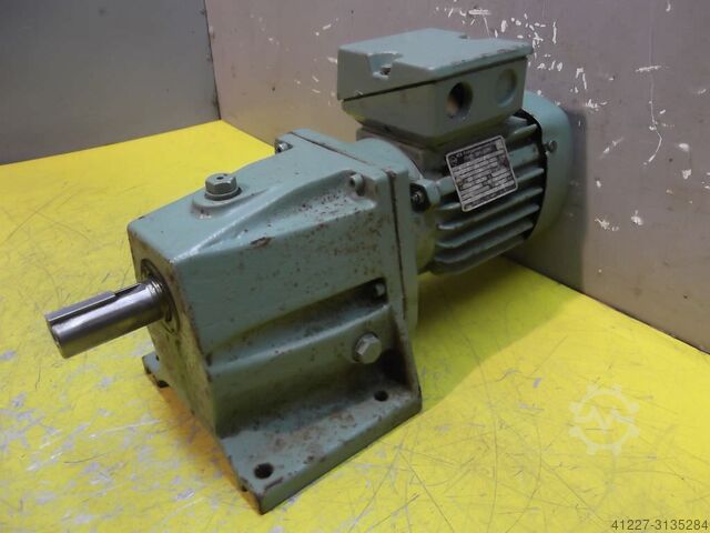 Motorreductor 0,12 kW 80 rpm VEB ZGOKMRB56K4