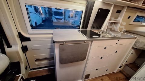 Campervan Globecar Summit Shine 640 artense grau met.