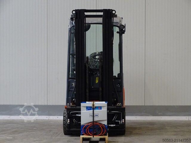 Elektromos háromkerekű targonca Toyota 8FBEK16T - DEMO - TRIPLEX