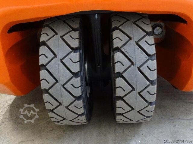 Elektromos háromkerekű targonca Toyota 8FBEK16T - DEMO - TRIPLEX