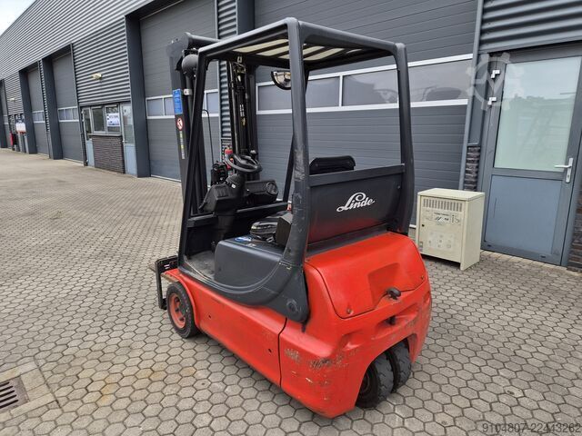 Carrello elevatore Linde E16C, Triplex, Freelift & Sideshift.