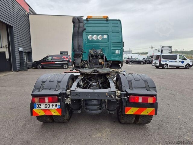 Trattore stradale standard Volvo FMX