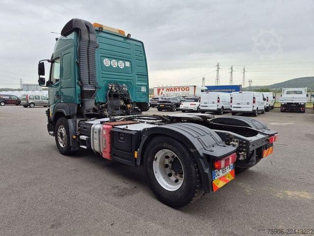 Trattore stradale standard Volvo FMX