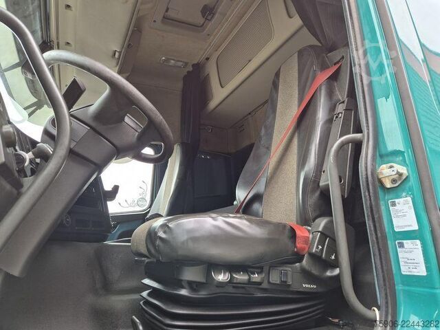 Trattore stradale standard Volvo FMX