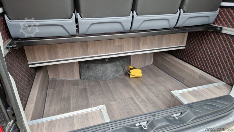 Minibus MERCEDES-BENZ 519 und 517 Glasdach XXL  20 Sitze Lord Exclusiv