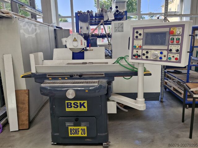 Vlakslijpmachine TOS BSKF 20 NC