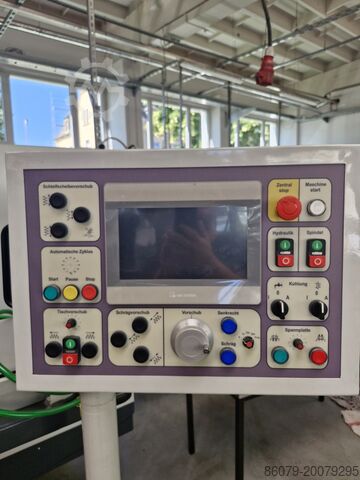 Vlakslijpmachine TOS BSKF 20 NC