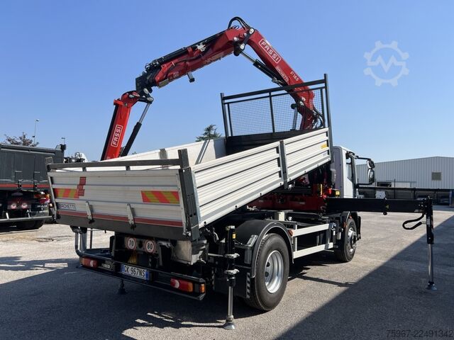 Trevejs tipvogn med kran Iveco Eurocargo 180e28