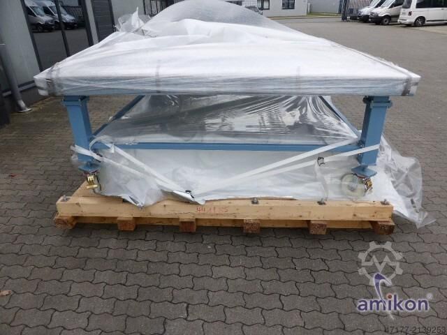 Schneidetisch fuer Quer-, Laengsschneiden Parker 280X230X100cm