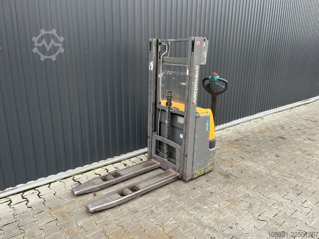 Apilador peatonal Jungheinrich EJC112