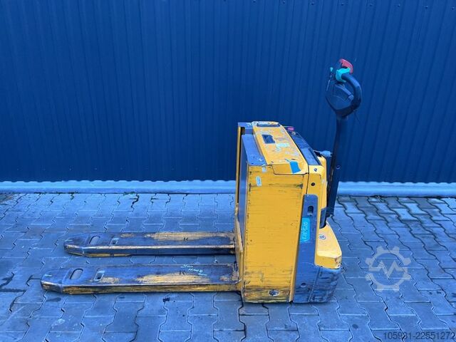 Carretilla elevadora baja Jungheinrich EJEC20