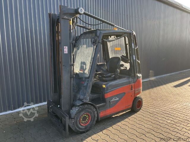 Carretilla eléctrica de 4 ruedas Linde E25-01