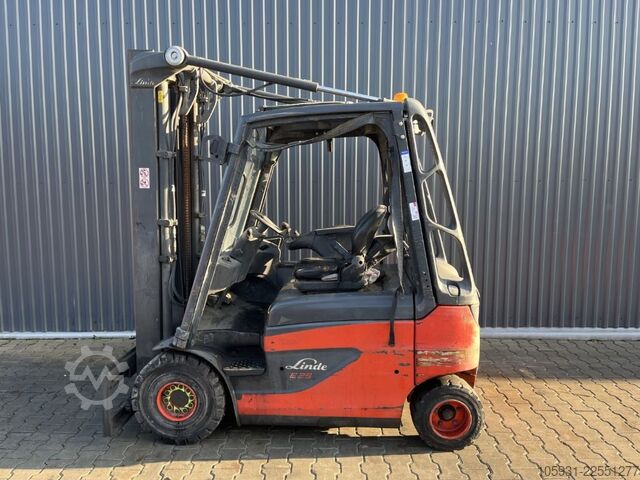 Carretilla eléctrica de 4 ruedas Linde E25-01