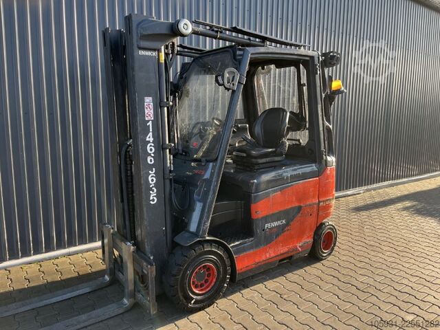 Carretilla eléctrica de 4 ruedas Linde E25H-01/600