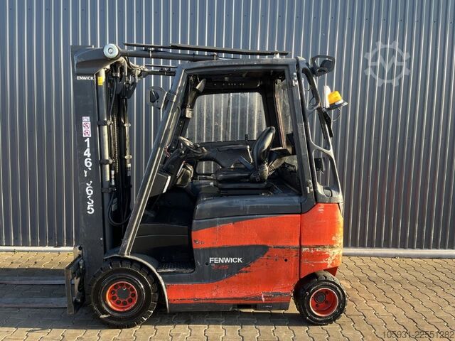 Carretilla eléctrica de 4 ruedas Linde E25H-01/600