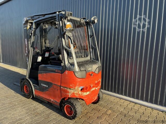Carretilla eléctrica de 4 ruedas Linde E25H-01/600