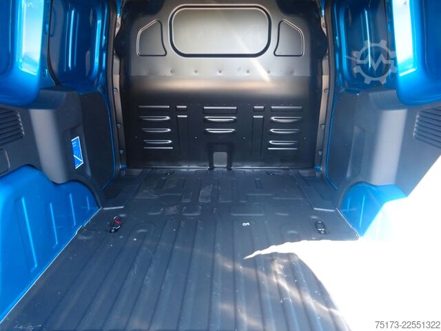 Κλειστό βαν FORD Transit Courier Active Kasten AHK WiPa 2xS-Tür