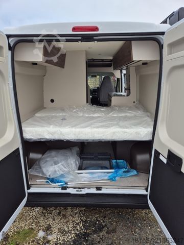 Camper van BÜRSTNER Papillon PC 6.0 Schlafdach / 4-Personen Zulassun