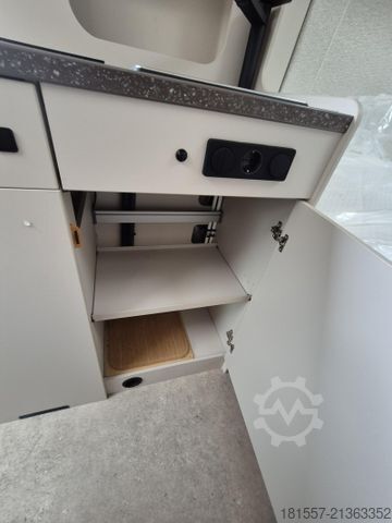 Camper van BÜRSTNER Papillon PC 6.0 Ohne Schlafdach / 140 PS Automat